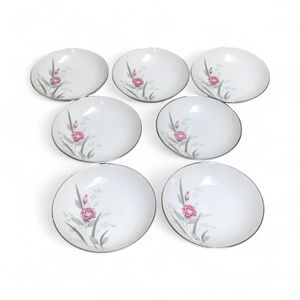 7 Windsor Rose Fine China Berry / Dessert Bowls – Pink Roses with Silver Trim